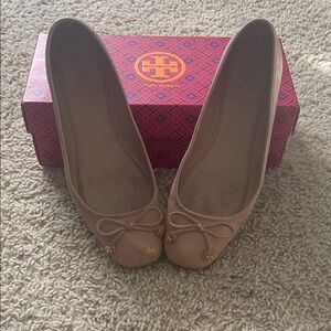 Tory Burch Women's Beige Tan Bow Ballet Flats Laila Driver Leather 8
